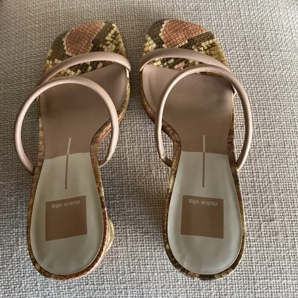 Trending Animal Print NWOT Dolce Vita Noles Blush snake sandals 🤩 - Picture 9 of 11